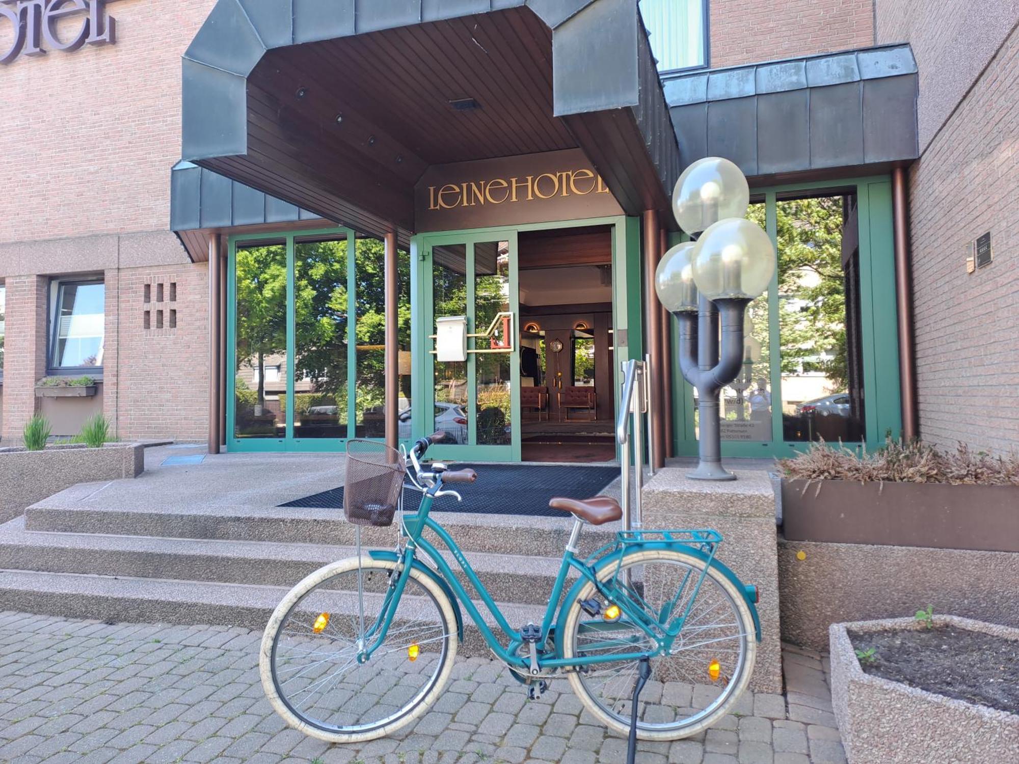 Leine Hotel Pattensen Exterior foto